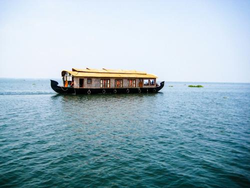 Kerala Backwater Cruising Route 6