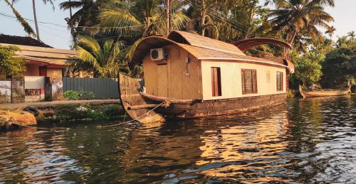 Kerala Backwater Cruising Route 3
